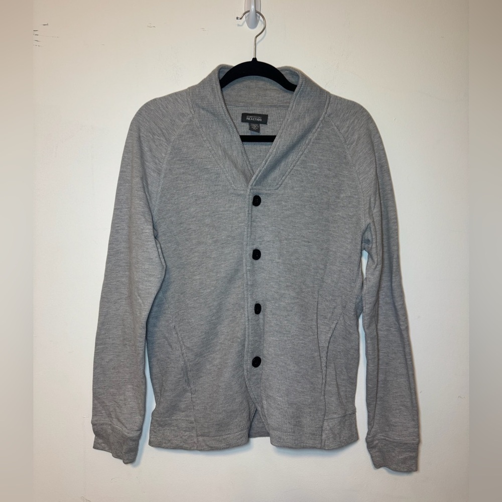 Kenneth Cole Men’s size small waffle knit Gray Button Up sweater Cardigan